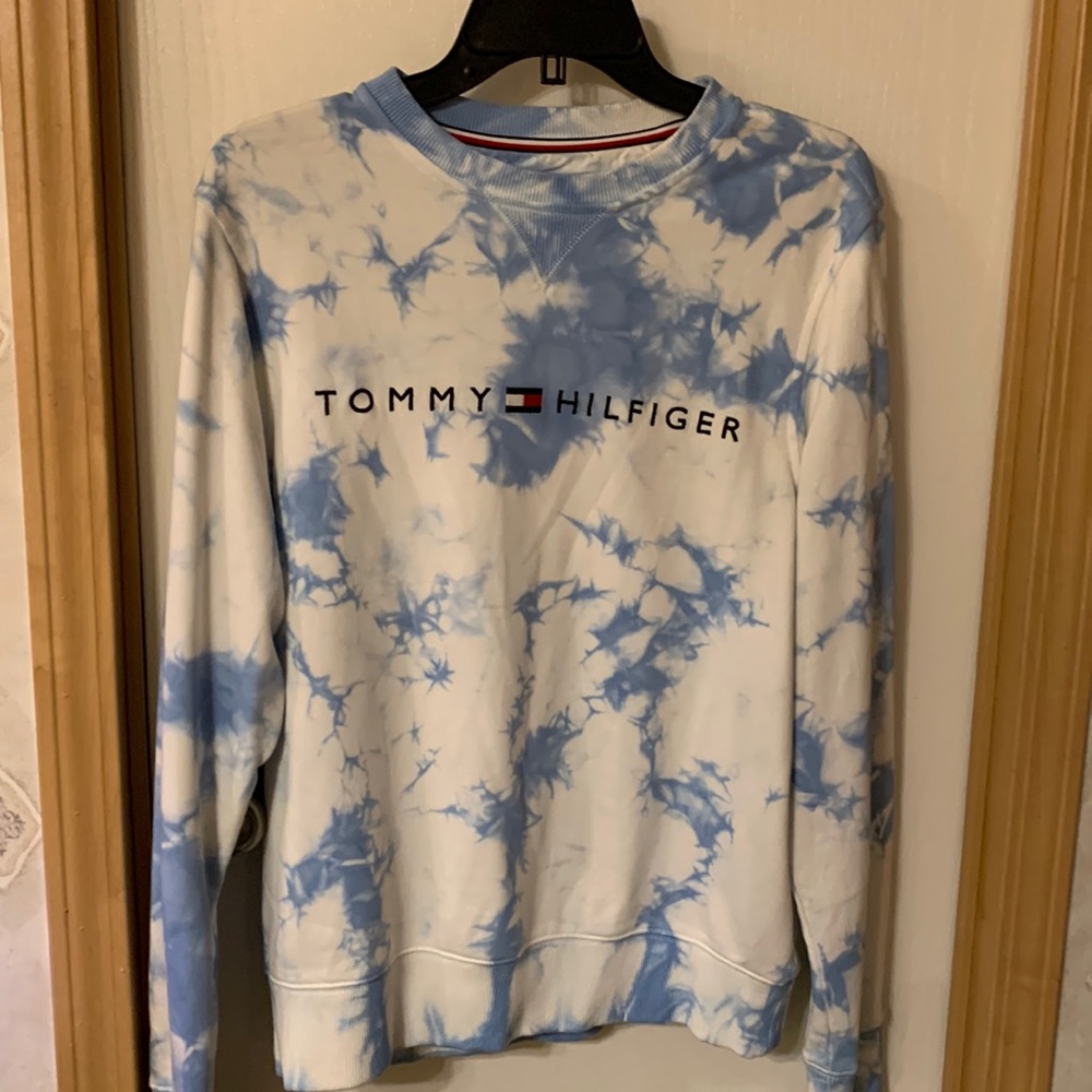 Blue tie dye crewneck